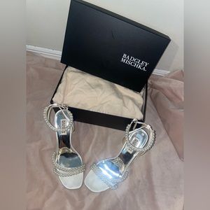 Badgley Mischka Feisty Pearl Block Heels / perfect wedding shoes
